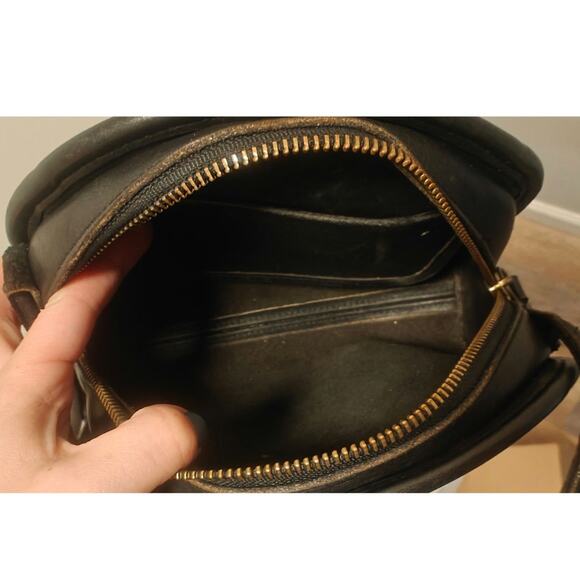 Vintage black Coach rare Half moon Kimball zip crossbody - Picture 9 of 10